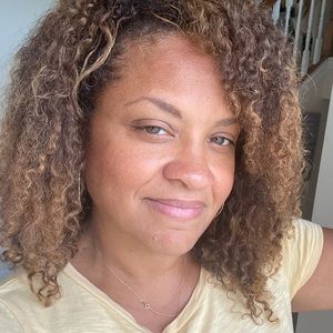 Meet your Posher, Brenda